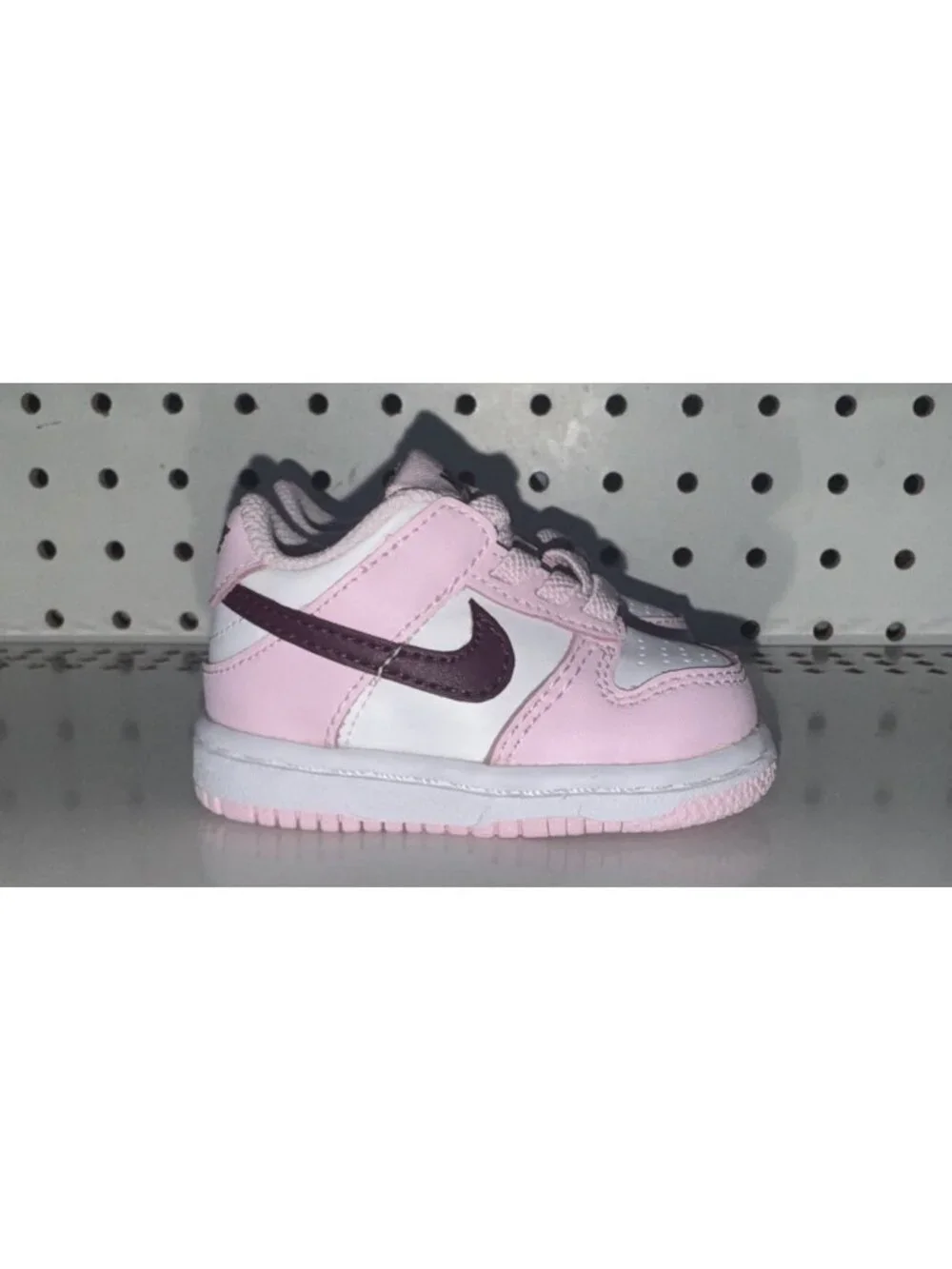 Nike Dunk Low TD Valentine's Day Girls Baby Athletic Shoes Size 2C Pink White